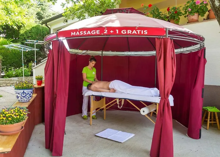 Apartamento In With Terrace, Air Conditioning, Wifi, Washing Machine