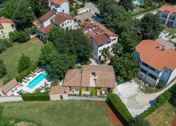In With Terrace, Air Conditioning, Wifi, Washing Machine Poreč