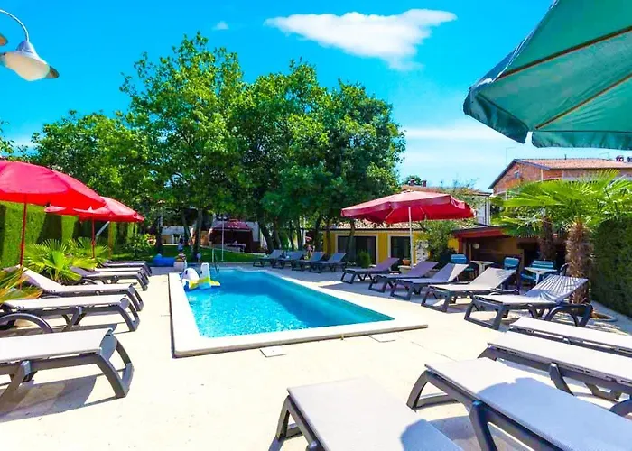 In With Terrace, Air Conditioning, Wifi, Washing Machine Apartamento *