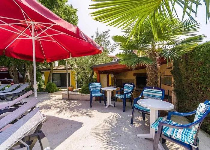 Apartamento In With Terrace, Air Conditioning, Wifi, Washing Machine Poreč